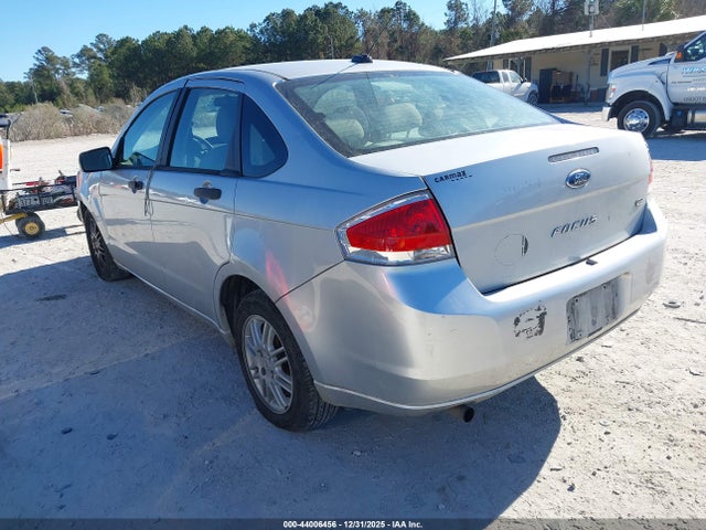 2010 FORD FOCUS 1FAHP3FN1AW253898 Photo 2