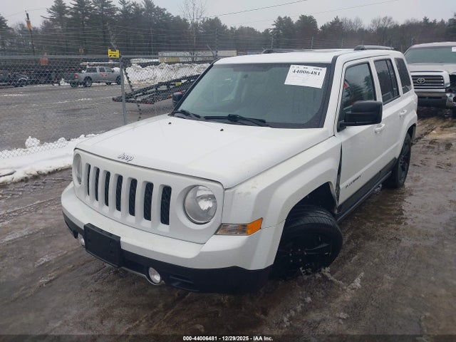2012 JEEP PATRIOT 1C4NJRFB3CD689383 Photo 1