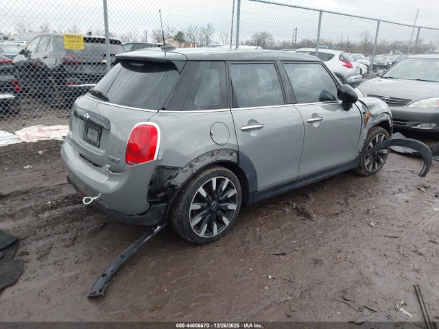 2016 MINI HARDTOP WMWXU1C56G2D12029 Photo 3