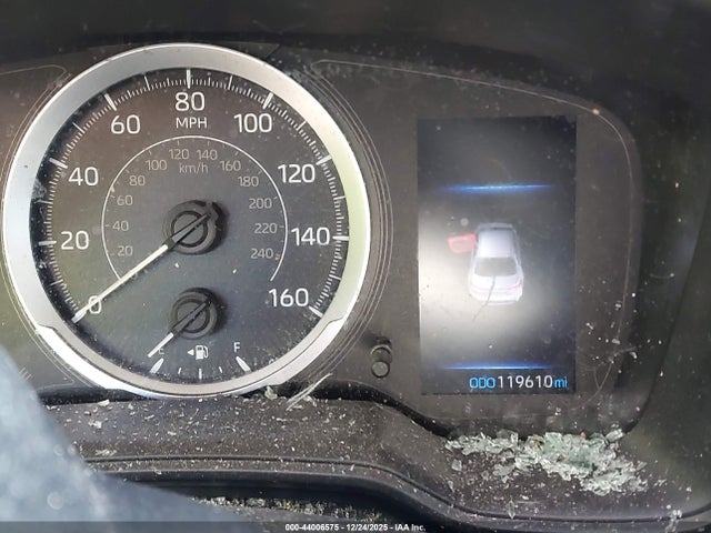 JTDEPMAEXMJ154184 Toyota COROLLA LE