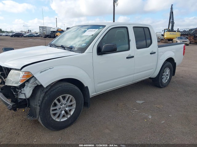 Nissan Frontier Sv 2019 1N6DD0ER9KN743725 Image 2