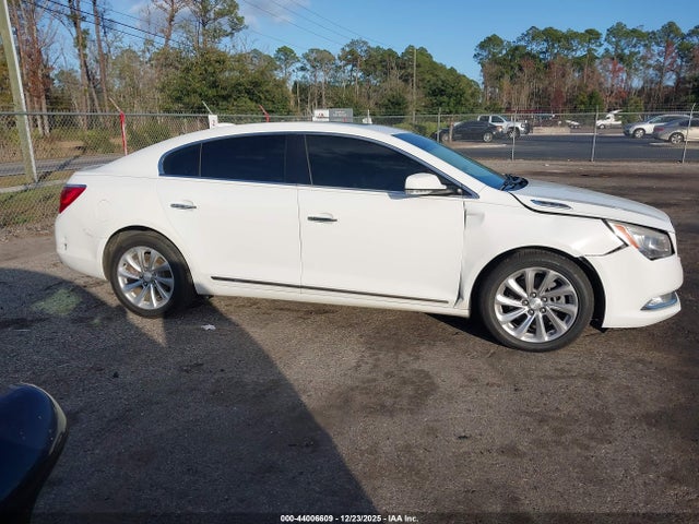 44006609 :رقم المزاد ، 1G4GB5G32GF257024 vin ، 2016 Buick Lacrosse Leather مزاد بيع