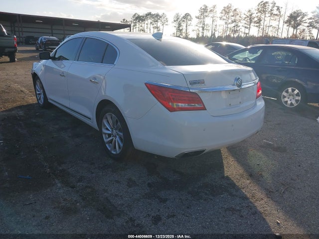44006609 :رقم المزاد ، 1G4GB5G32GF257024 vin ، 2016 Buick Lacrosse Leather مزاد بيع