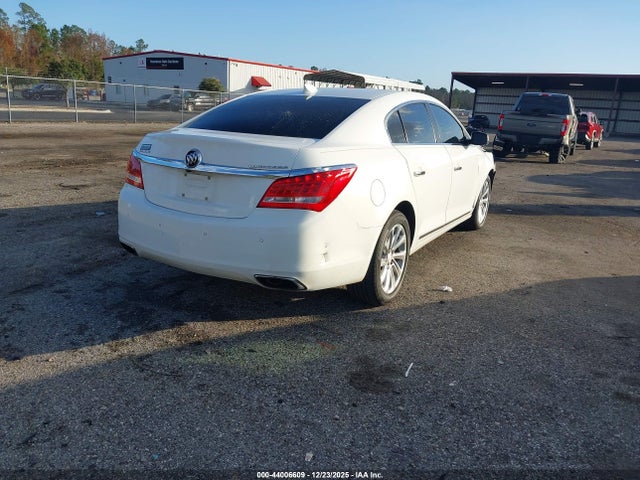 44006609 :رقم المزاد ، 1G4GB5G32GF257024 vin ، 2016 Buick Lacrosse Leather مزاد بيع