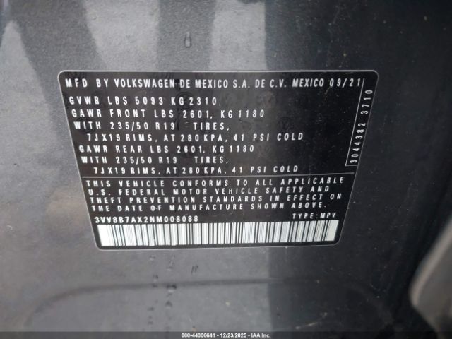 2022 VOLKSWAGEN TIGUAN 3VV8B7AX2NM008088 Photo 8