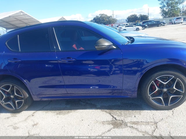 ZASPAKBN0L7C94020 Alfa Romeo Stelvio Ti Sport Carbo Awd