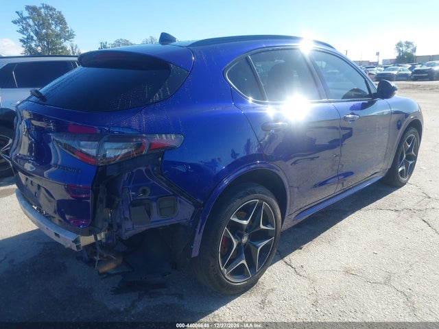 ZASPAKBN0L7C94020 Alfa Romeo Stelvio Ti Sport Carbo Awd
