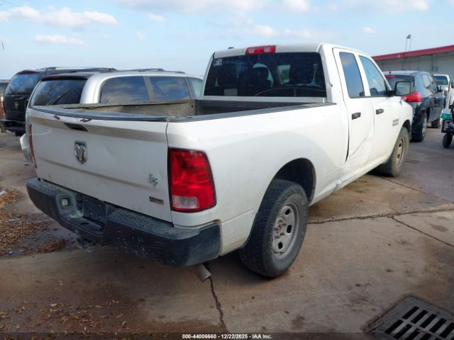 2013 RAM 1500 1C6RR6FP8DS513468 Photo 3
