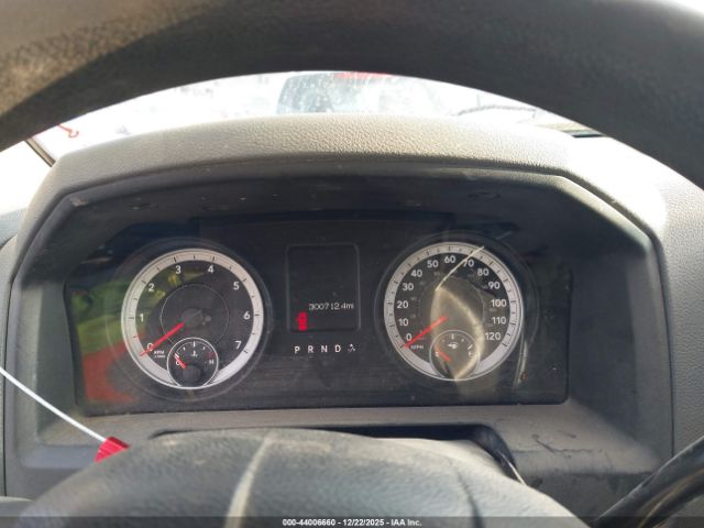 2013 RAM 1500 1C6RR6FP8DS513468 Photo 6