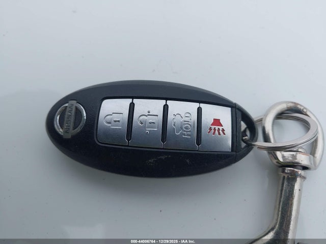 3N1AB7AP8KY284119 Nissan SENTRA SV