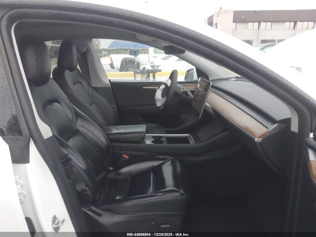 2024 TESLA MODEL Y 7SAYGDED3RF149621 Photo 4