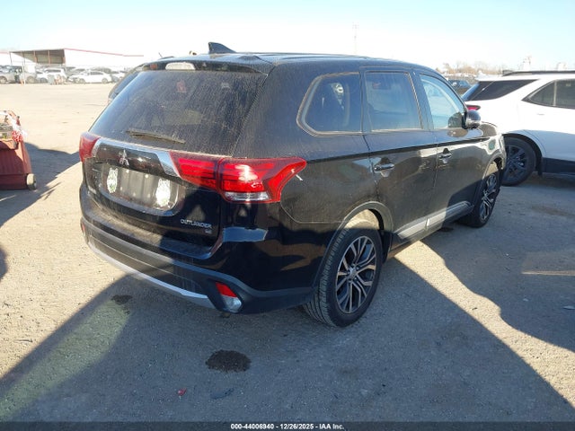 2018 MITSUBISHI OUTLANDER JA4AD3A34JZ023100 Photo 3