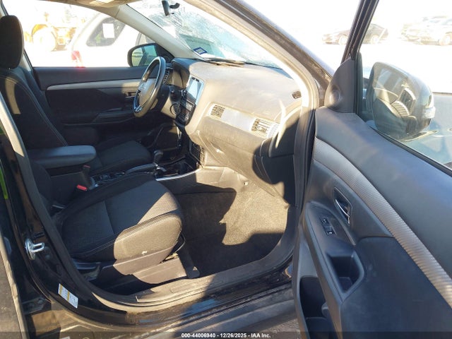 2018 MITSUBISHI OUTLANDER JA4AD3A34JZ023100 Photo 4