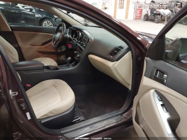 44006961 :رقم المزاد ، KNAGM4A70B5169217 vin ، 2011 Kia Optima Lx مزاد بيع