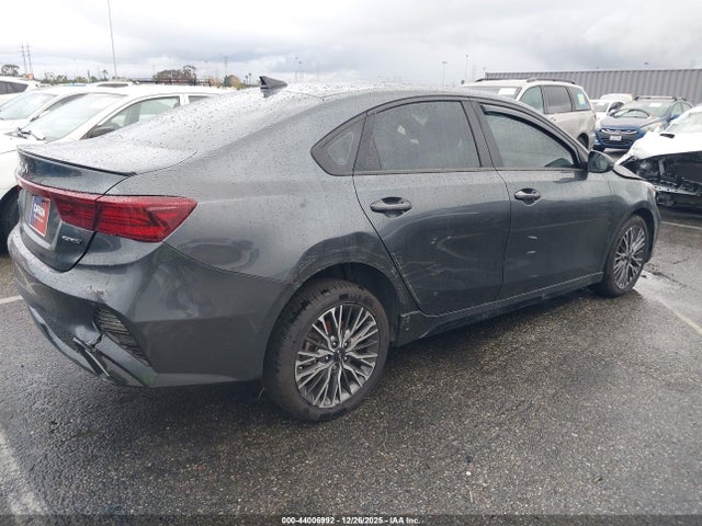 3KPF54ADXNE440584 KIA Forte Gt-line