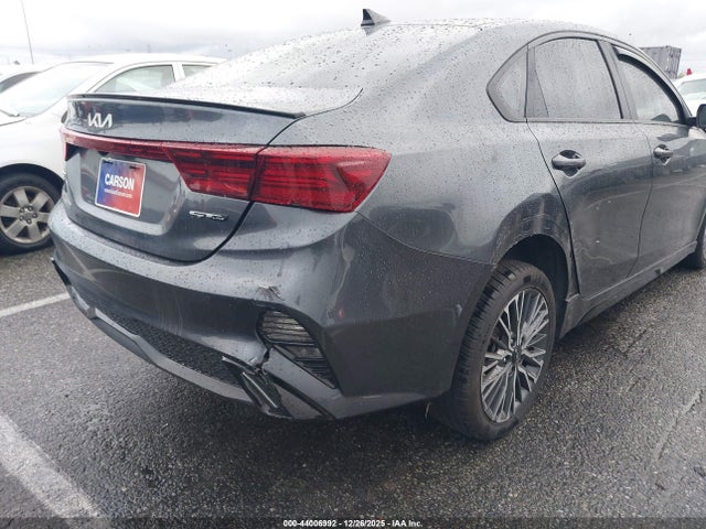 3KPF54ADXNE440584 KIA Forte Gt-line