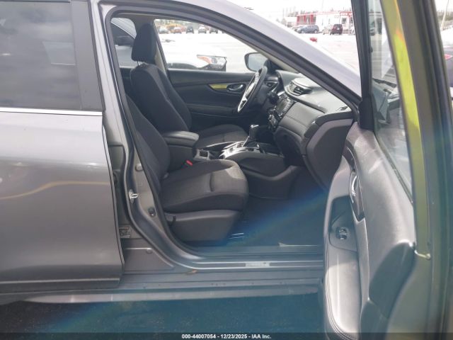 2019 NISSAN ROGUE JN8AT2MT8KW267595 Photo 4