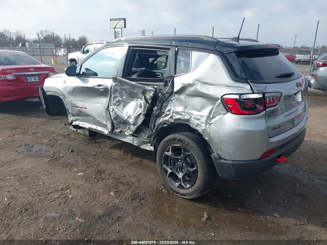 2023 JEEP COMPASS 3C4NJDDN5PT527545 Photo 2