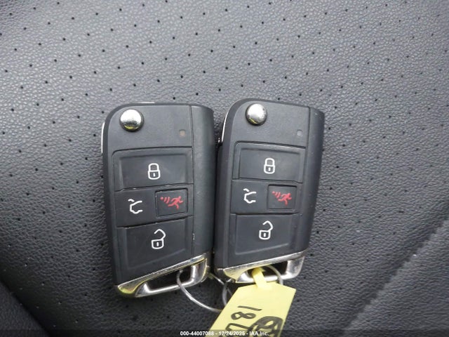 2020 VOLKSWAGEN TIGUAN 3VV2B7AX7LM179342 Photo 10