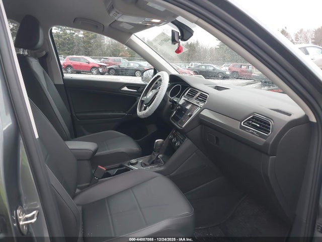 2020 VOLKSWAGEN TIGUAN 3VV2B7AX7LM179342 Photo 4