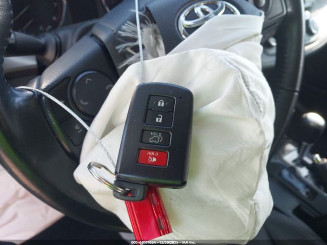 2018 TOYOTA RAV4 JTMYFREV4JJ161490 Photo 10