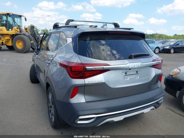 Продажа на аукционе авто 2022 Kia Seltos S, vin: KNDEUCAA5N7317533, номер лота: 44007109