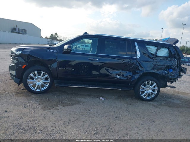 2022 Chevrolet Suburban 4wd High Country მანქანა იყიდება აუქციონზე, vin: 1GNSKGKT0NR256815, აუქციონის ნომერი: 44007149