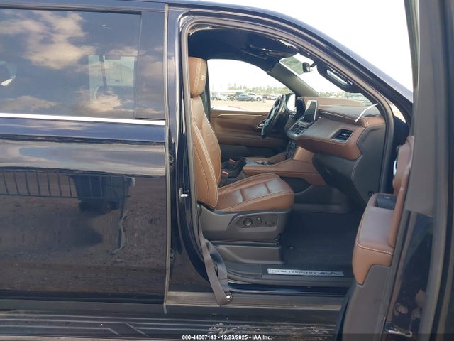 2022 Chevrolet Suburban 4wd High Country მანქანა იყიდება აუქციონზე, vin: 1GNSKGKT0NR256815, აუქციონის ნომერი: 44007149