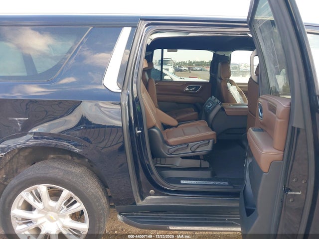 2022 Chevrolet Suburban 4wd High Country მანქანა იყიდება აუქციონზე, vin: 1GNSKGKT0NR256815, აუქციონის ნომერი: 44007149