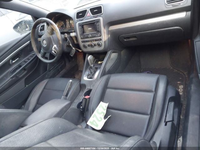 2015 VOLKSWAGEN EOS WVWBW8AH3FV001553 Photo 4