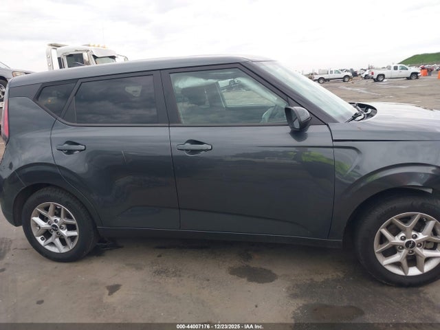 KNDJ23AU0R7912763 KIA SOUL LX