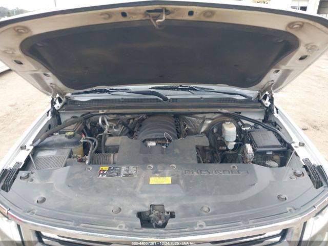 2016 CHEVROLET SUBURBAN 1GNSCJKC4GR343646 Photo 9