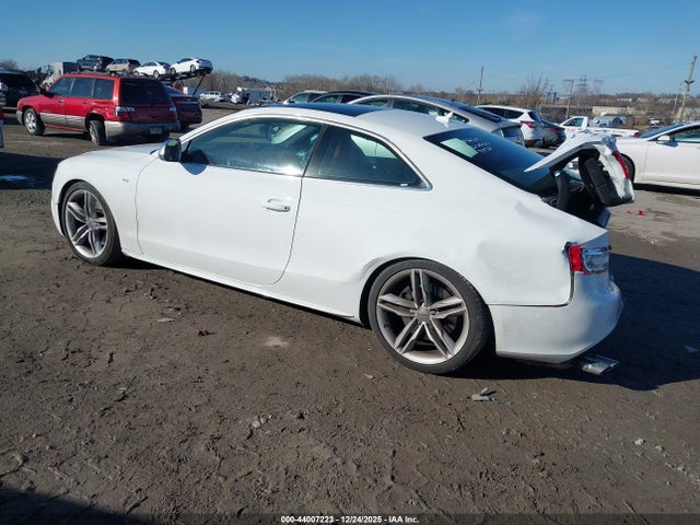 2009 AUDI S5 WAURV78T39A015306 Photo 2