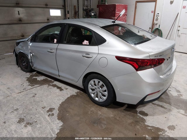 2020 HYUNDAI ACCENT 3KPC24A6XLE108803 Photo 2