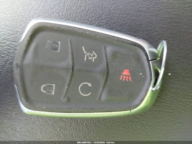 2017 CADILLAC XT5 1GYKNBRS1HZ183341 Photo 10