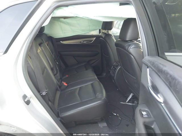 2017 CADILLAC XT5 1GYKNBRS1HZ183341 Photo 7