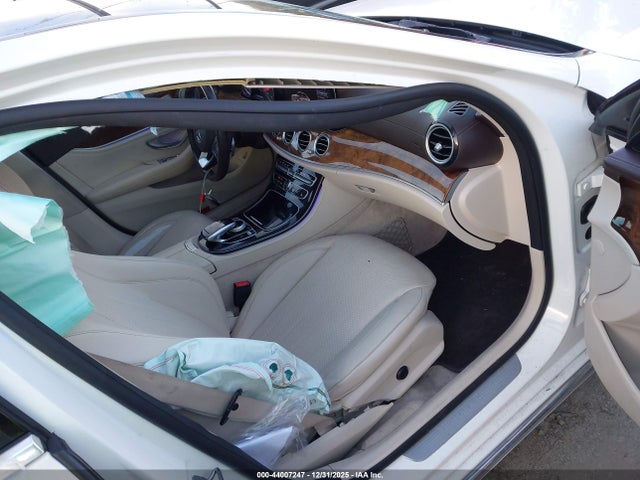 Продаж на аукціоні авто 2017 Mercedes-benz E 300 4matic, vin: WDDZF4KB9HA125246, номер лоту: 44007247
