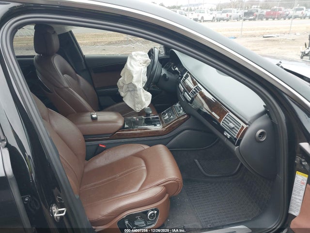 2017 AUDI A8 L WAU44AFD1HN020467 Photo 4