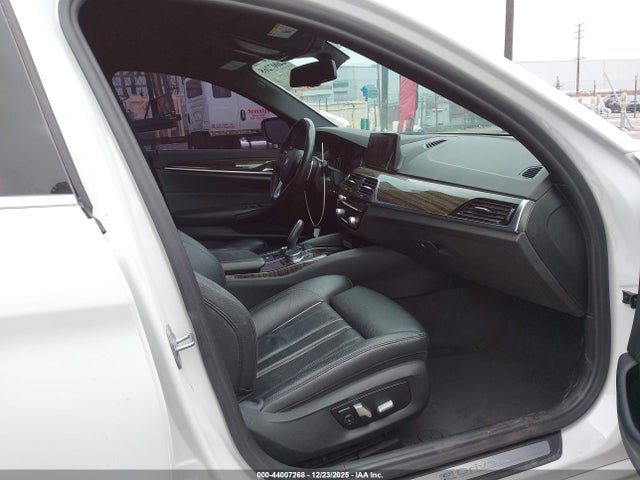WBAJA9C58JB252756 BMW 530e Iperformance