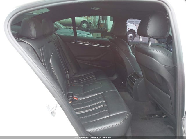 WBAJA9C58JB252756 BMW 530e Iperformance