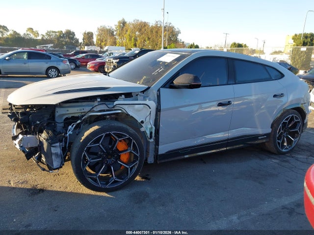 2023 Lamborghini Urus Performante მანქანა იყიდება აუქციონზე, vin: ZPBUC3ZL5PLA27431, აუქციონის ნომერი: 44007301