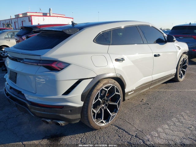 2023 Lamborghini Urus Performante მანქანა იყიდება აუქციონზე, vin: ZPBUC3ZL5PLA27431, აუქციონის ნომერი: 44007301