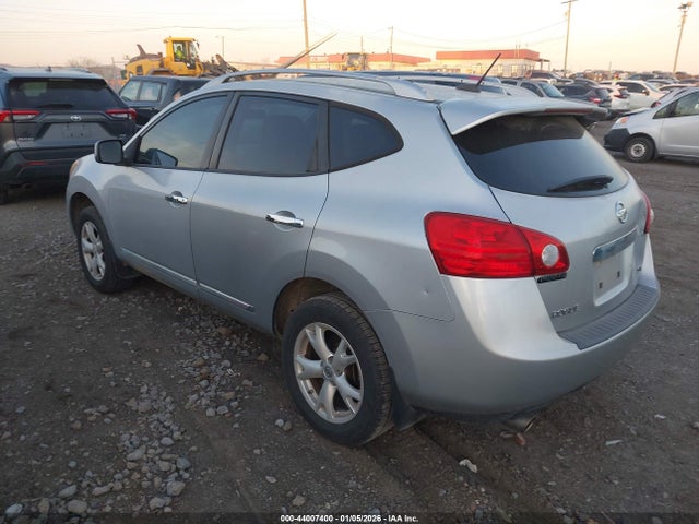 2011 NISSAN ROGUE JN8AS5MT6BW168391 Photo 2