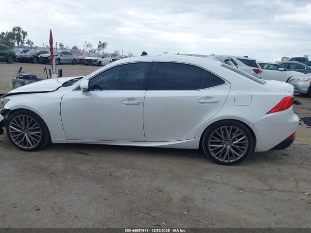 Aukcja sprzedaży 2017 Lexus Is 200t, vin: JTHBA1D27H5050706, numer aukcji: 44007411