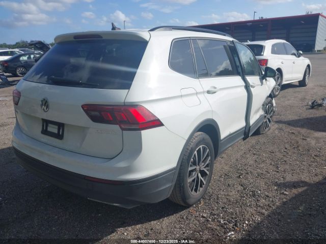 2021 VOLKSWAGEN TIGUAN 3VV1B7AX6MM071968 Photo 3