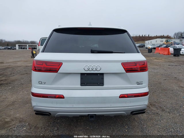 Продаж на аукціоні авто 2018 Audi Q7 3.0t Premium, vin: WA1VAAF71JD021585, номер лоту: 44007454