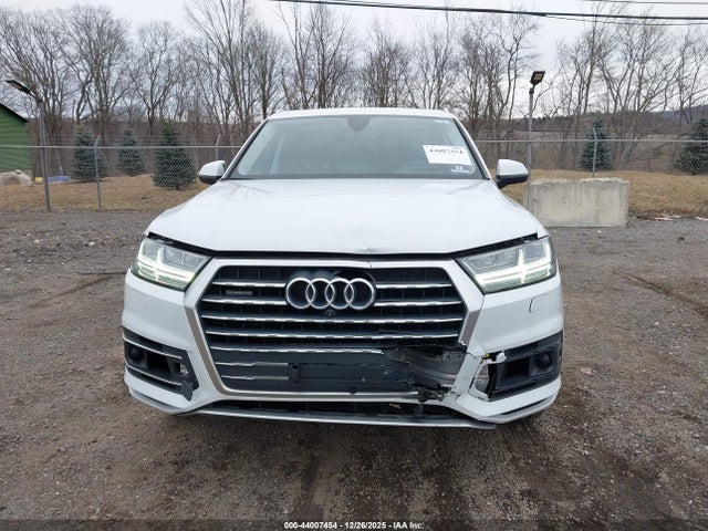Продаж на аукціоні авто 2018 Audi Q7 3.0t Premium, vin: WA1VAAF71JD021585, номер лоту: 44007454