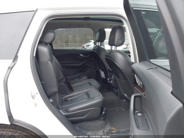 Продаж на аукціоні авто 2018 Audi Q7 3.0t Premium, vin: WA1VAAF71JD021585, номер лоту: 44007454