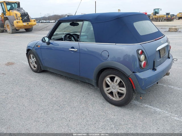 2005 MINI COOPER WMWRF33495TG10426 Photo 2