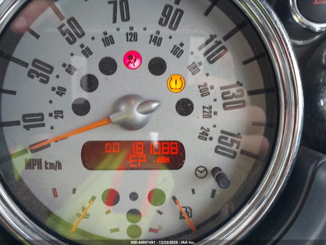 2005 MINI COOPER WMWRF33495TG10426 Photo 6